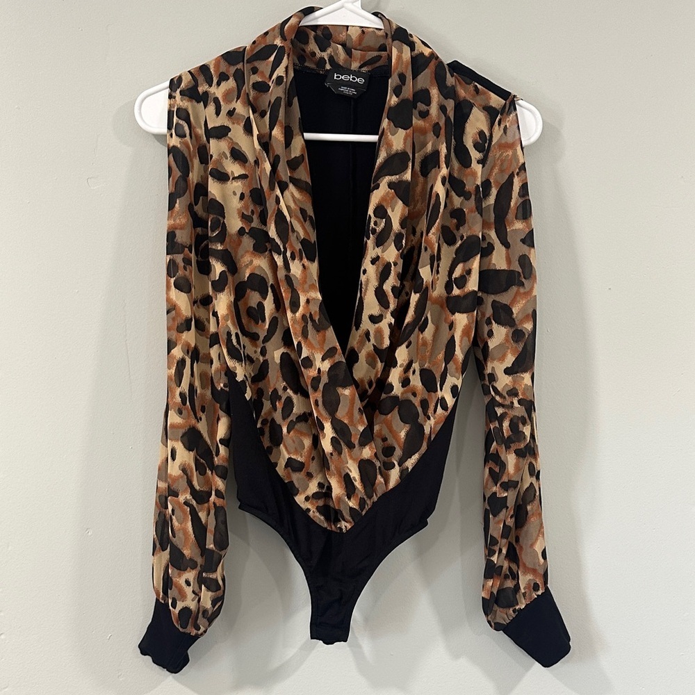 bebe Leopard Print Cowl-Front Long Sleeve Bodysuit - Brown/Black size XXS